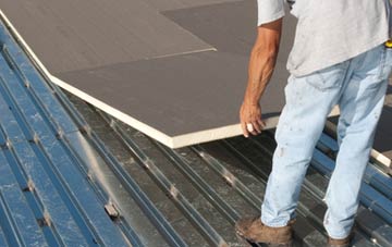 benefits of insulating Horneval flat roofing